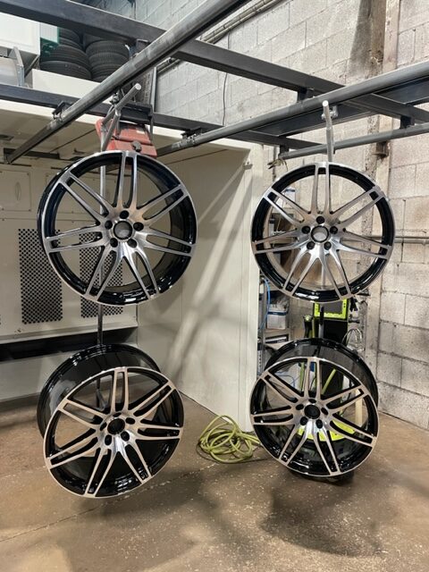 4 jantes accrochées